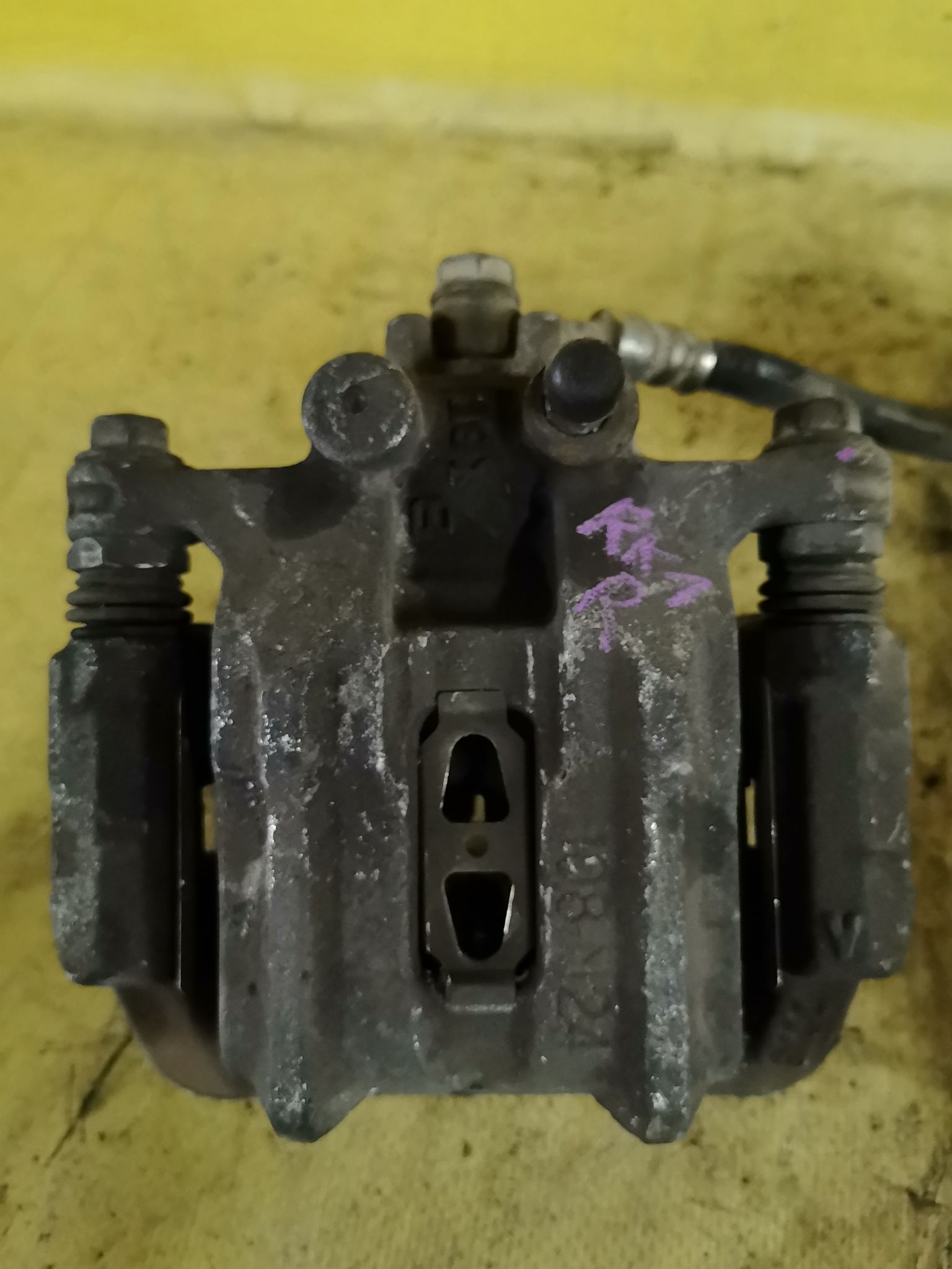 Суппорт на Honda Stepwgn RK1 R20A Фото 4