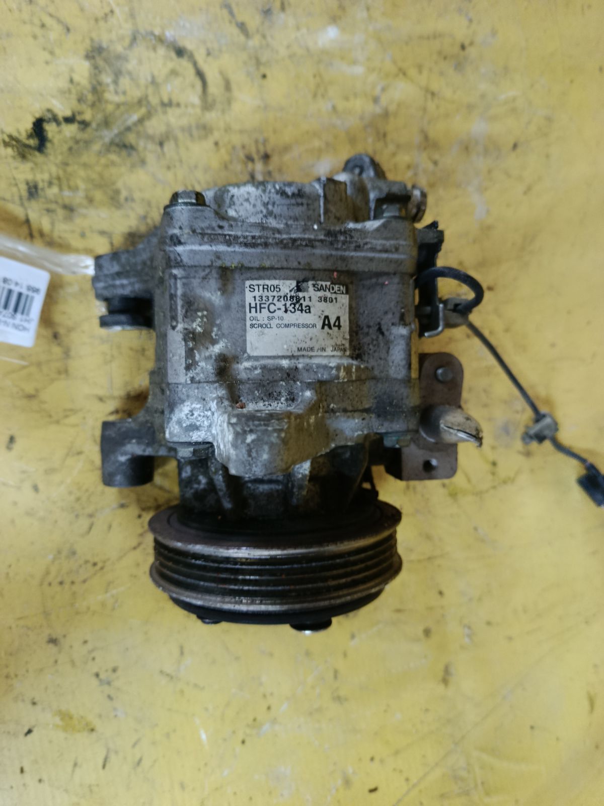 Компрессор кондиционера на Honda N-Wgn JH1 S07A Фото 1