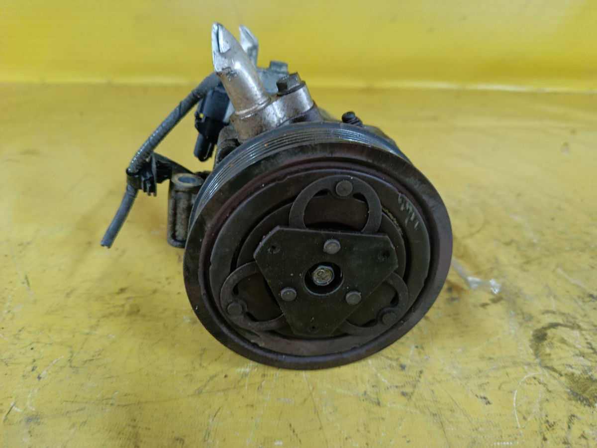 Компрессор кондиционера 95201-50M10 на Suzuki Wagon R MH34S R06A Фото 2