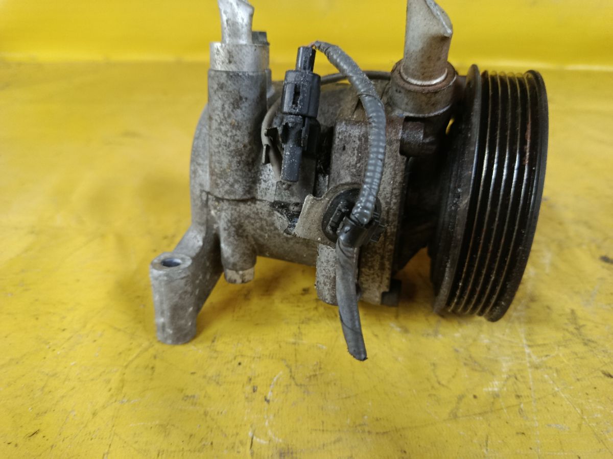 Компрессор кондиционера 95201-50M10 на Suzuki Wagon R MH34S R06A Фото 4