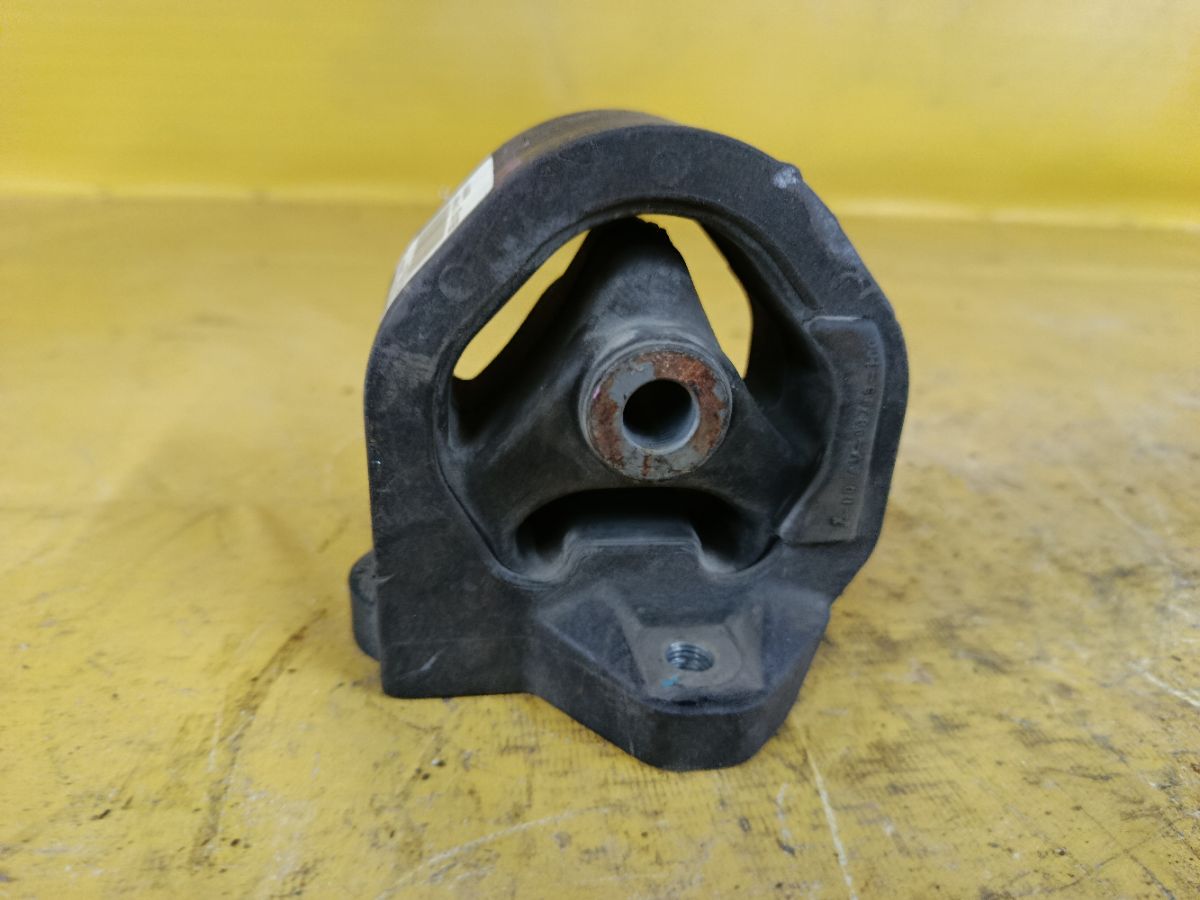 Подушка двигателя на Honda Stepwgn RG1 K20A Фото 2