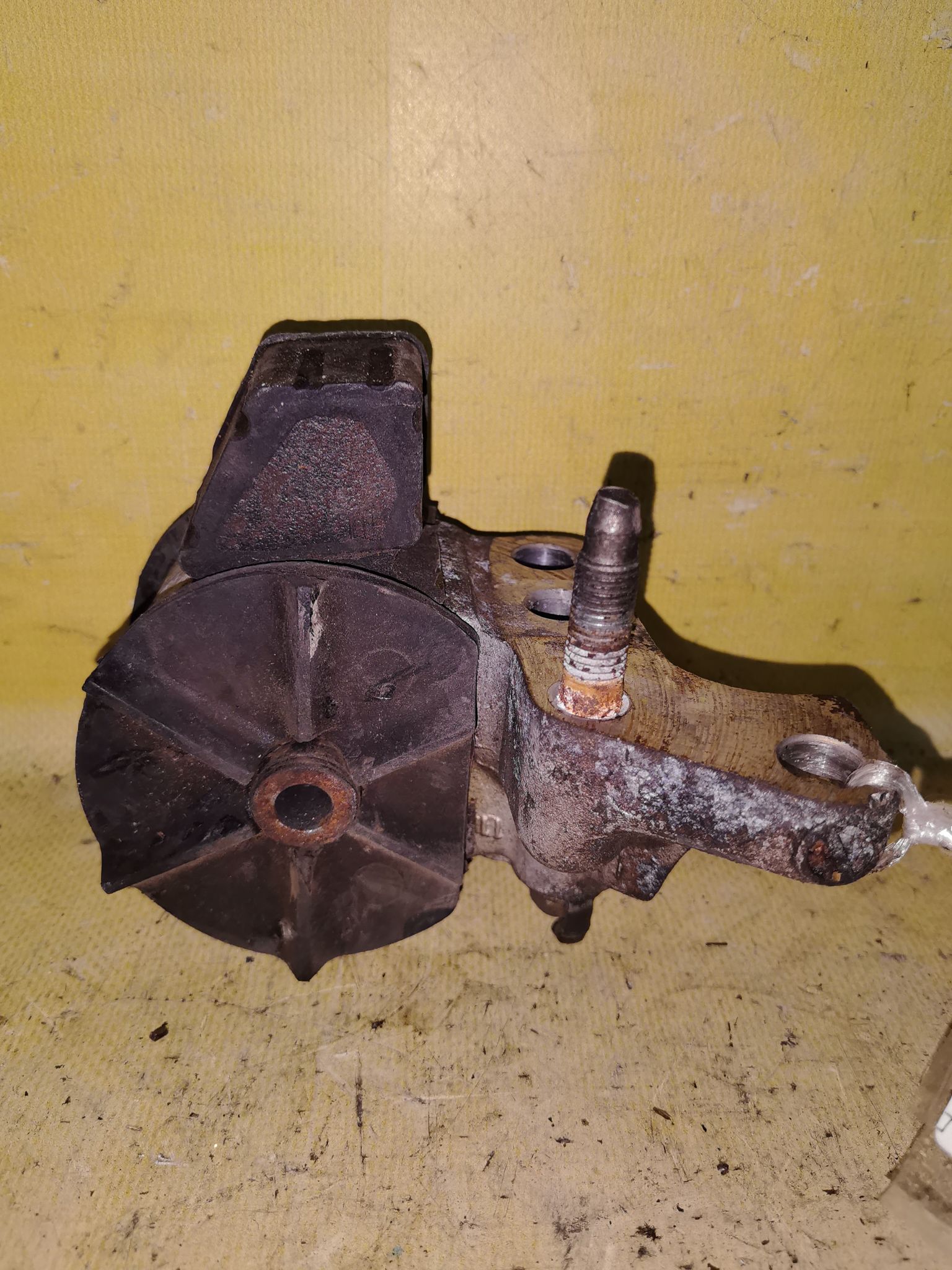 Подушка двигателя на Toyota Corsa EL53 5E-FE Фото 4