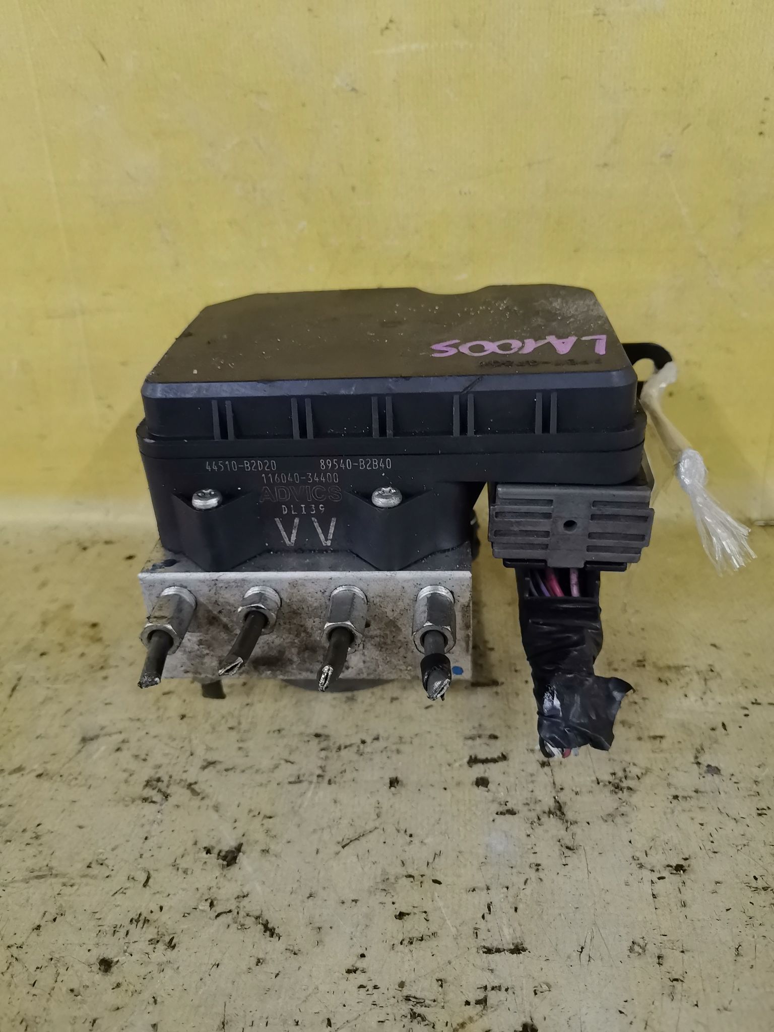 Блок ABS 44510-B2D20, 89540-B2B40, 116040-34400 на Daihatsu Move LA100S KF-VE Фото 3