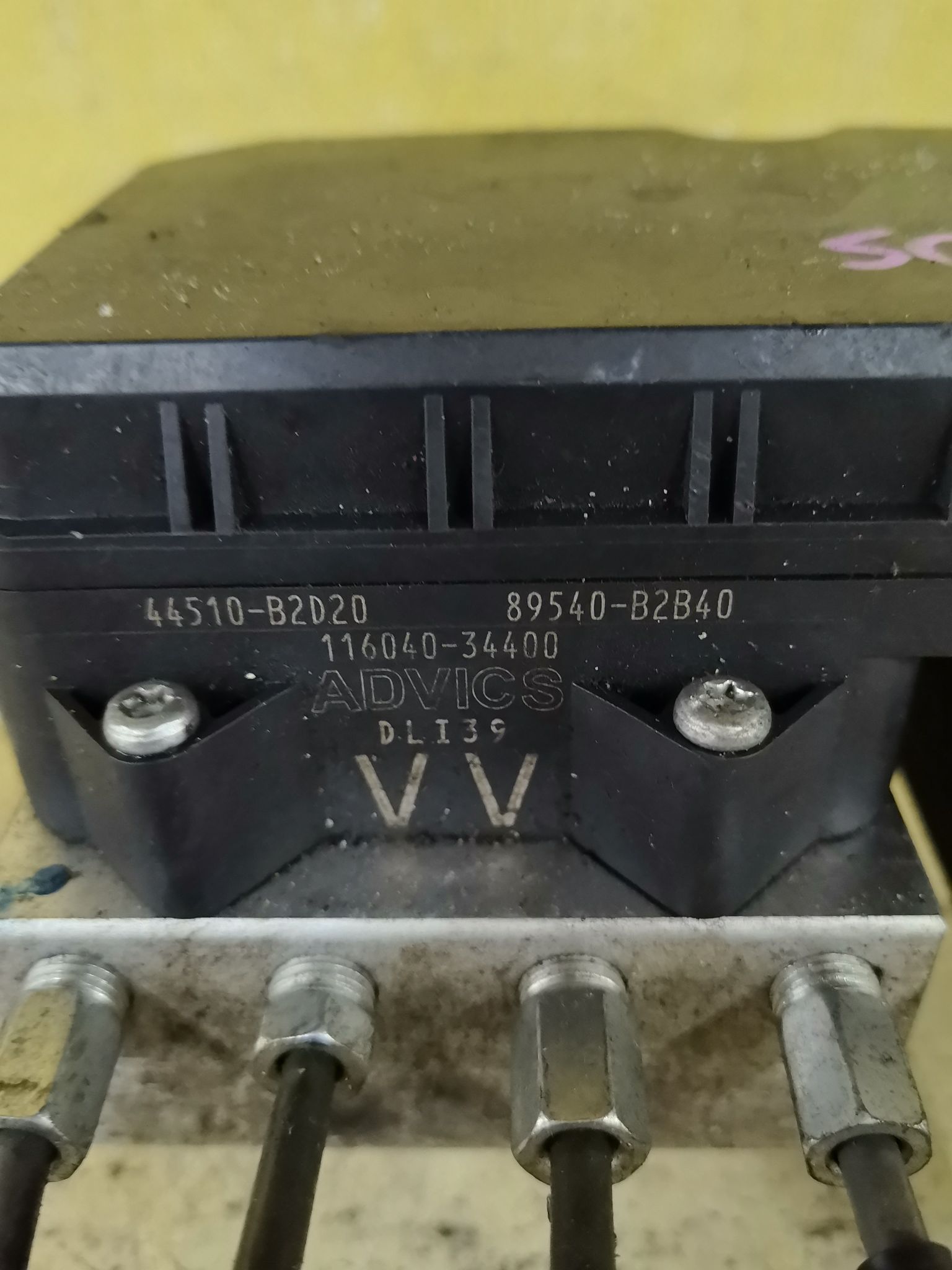 Блок ABS 44510-B2D20, 89540-B2B40, 116040-34400 на Daihatsu Move LA100S KF-VE Фото 4
