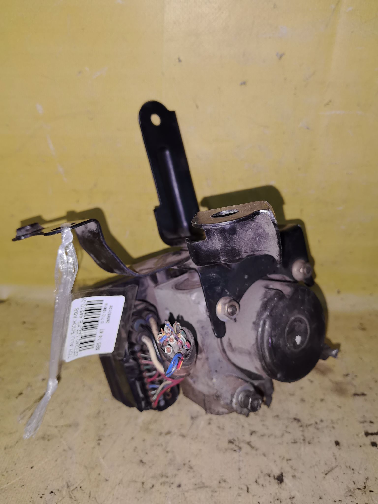 Блок ABS 44510-20321, 89541-20171, 135110-19121 на Toyota Allion ZZT240 1ZZ-FE Фото 4