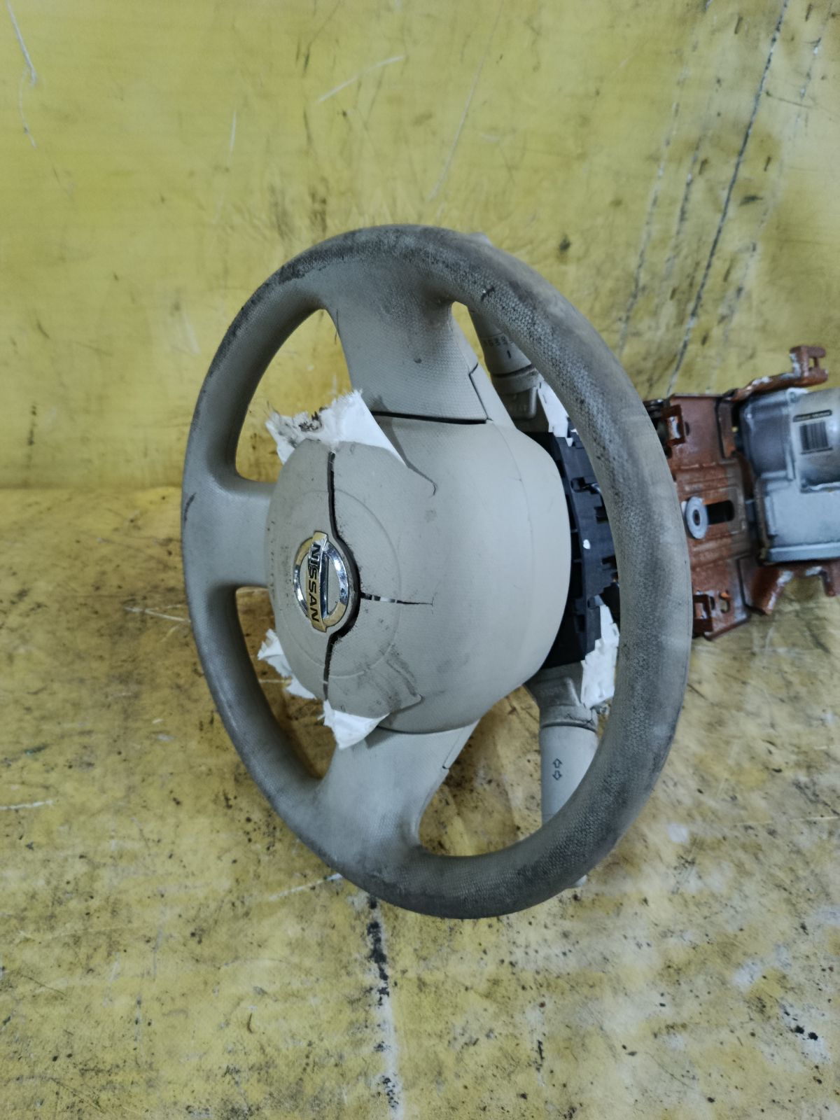 Рулевая колонка на Nissan March AK12 Фото 3