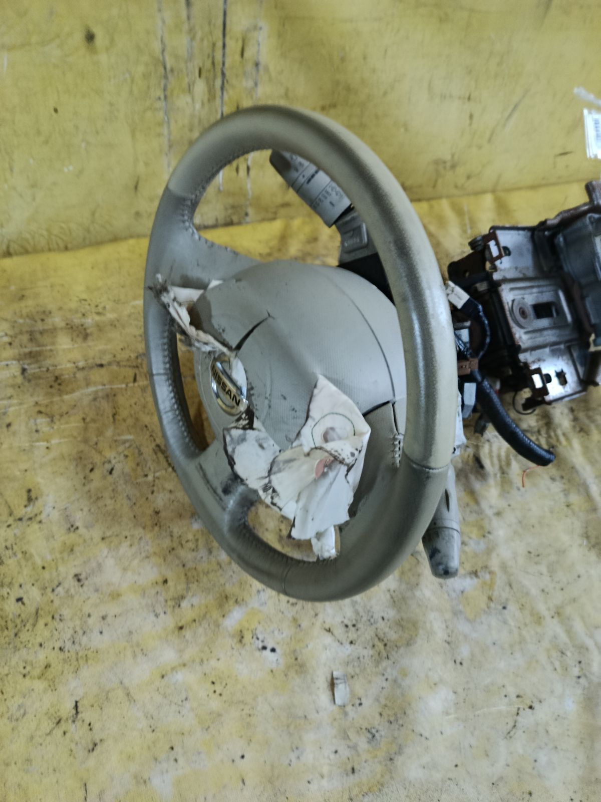 Рулевая колонка на Nissan March AK12 Фото 3
