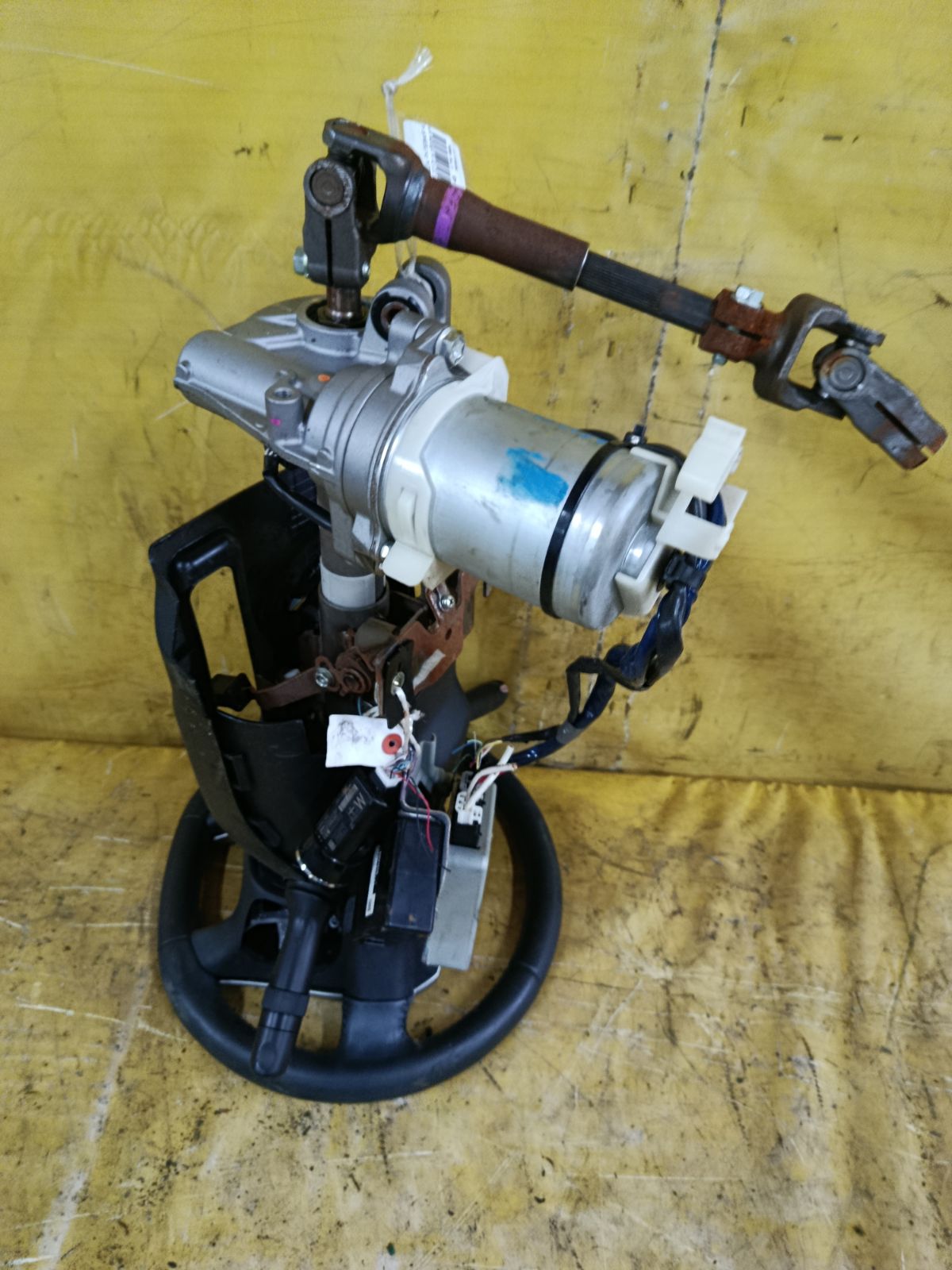 Рулевая колонка на Toyota Aqua NHP10 Фото 1
