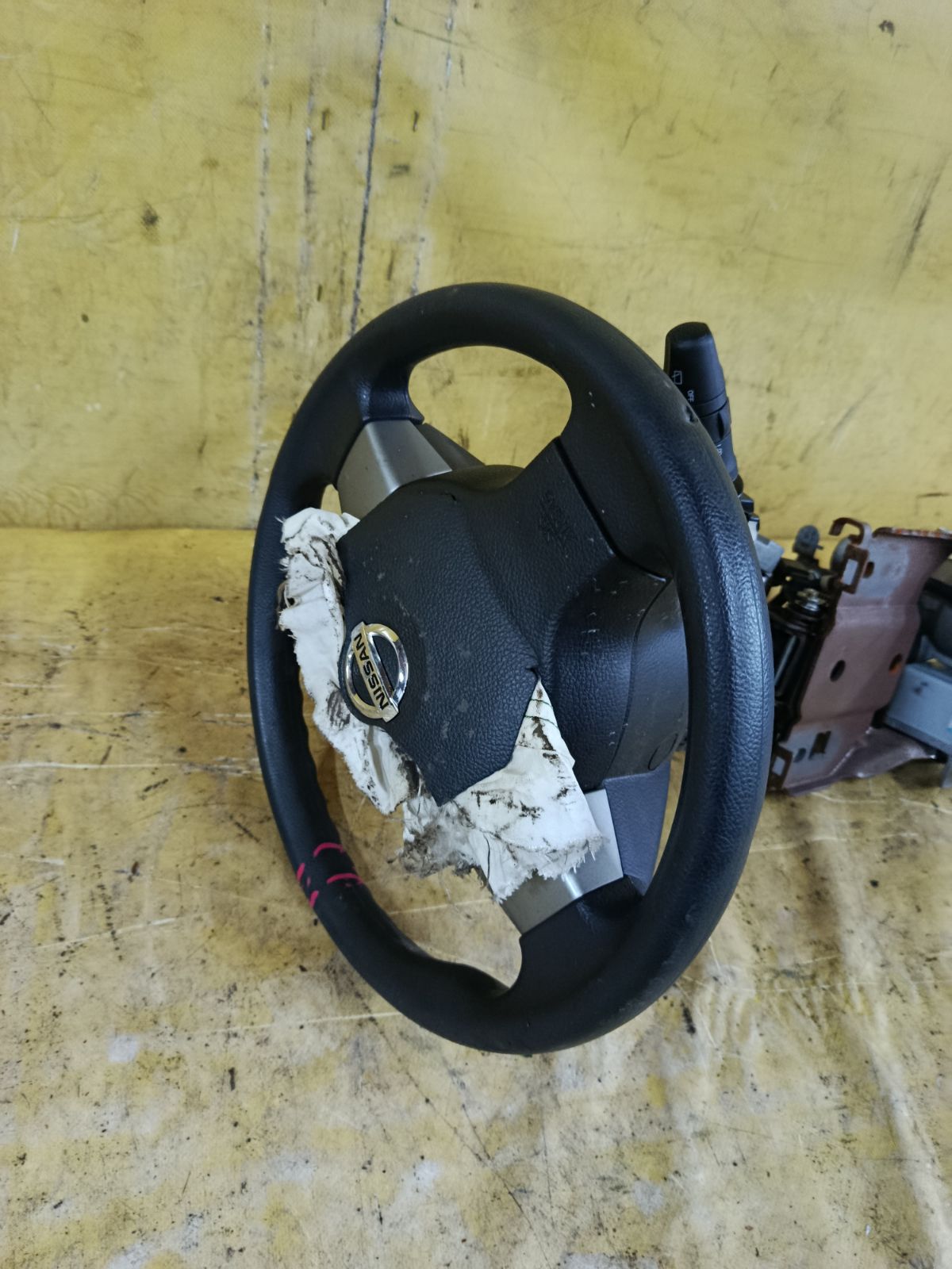 Рулевая колонка на Nissan Note E11 Фото 3