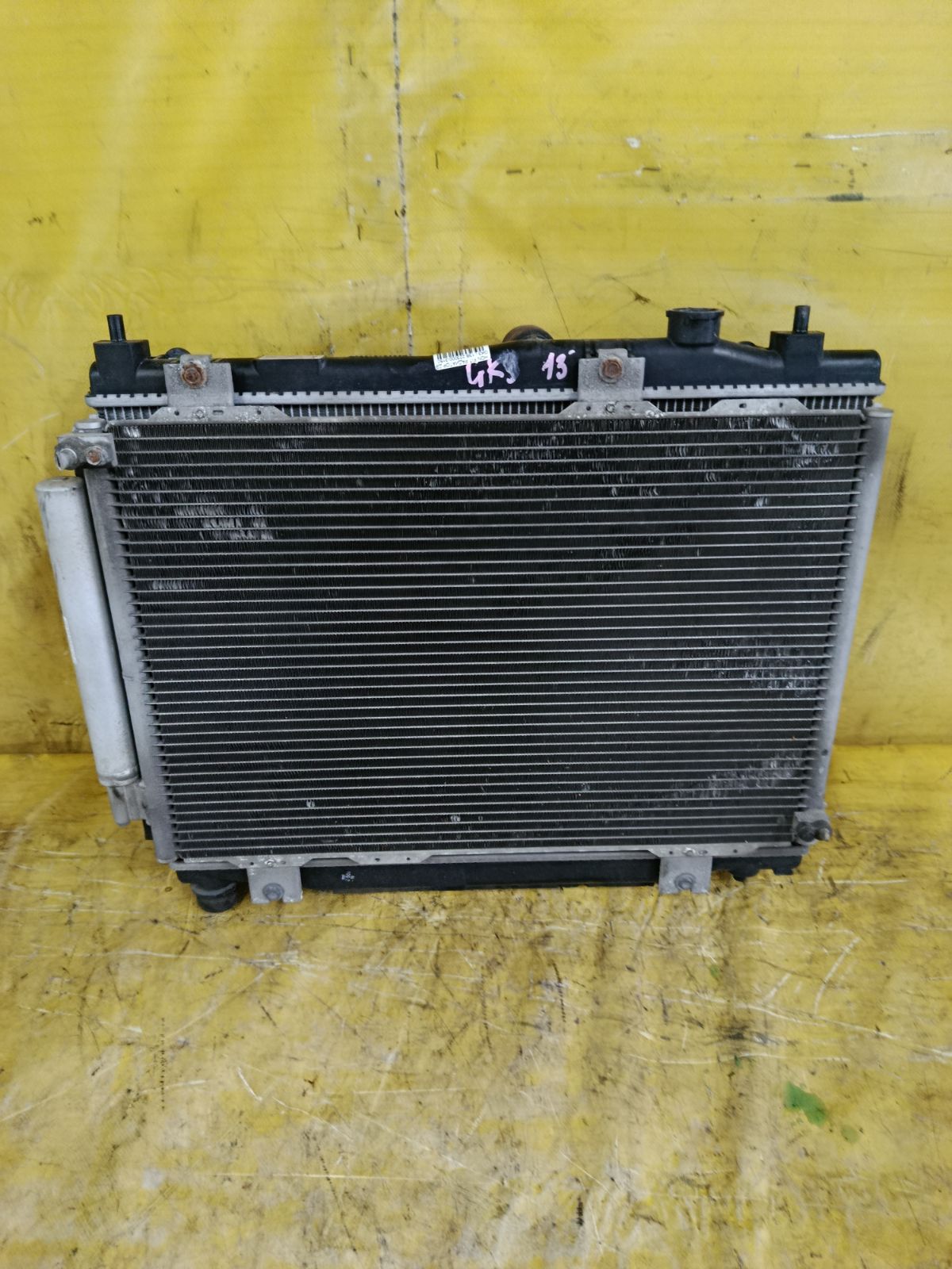 Радиатор ДВС 223000-3150, 7101-T5A0-0000-M1, 705A-T5A0-0000-M1 на Honda Fit GK3 L13B Фото 1