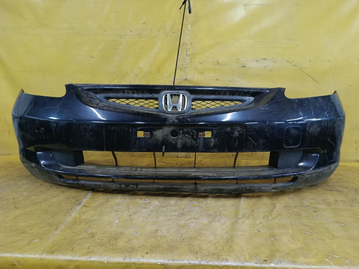 Бампер на Honda Fit GD1 Фото 1