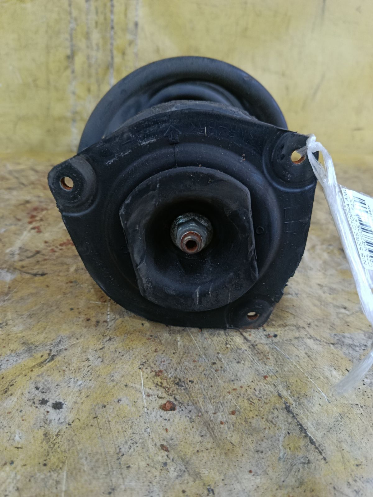 Стойка амортизатора 54303-CY00B на Nissan Serena C25 MR20DE Фото 2