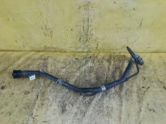 Заливная горловина топливного бака на Toyota Noah AZR65G 1AZ-FSE 77201-28240  77201-28290