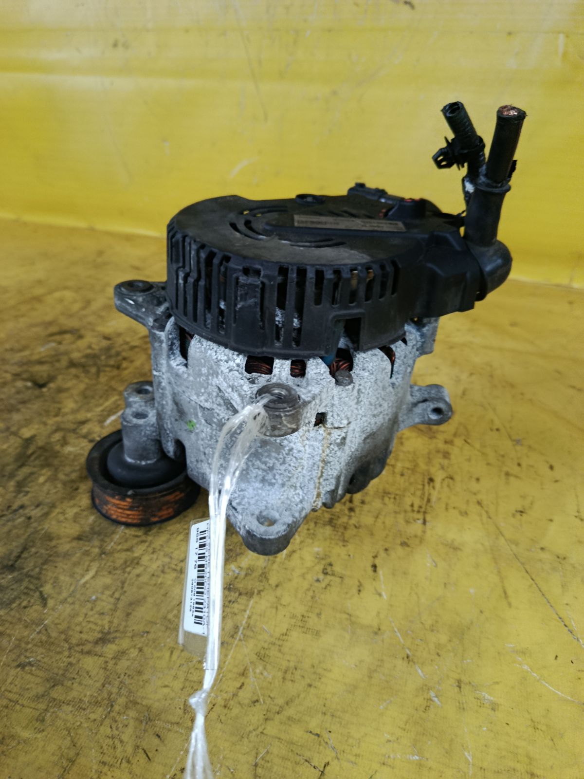 Генератор 2310A-1VM0A на Nissan Serena HFC26 MR20DD Фото 1