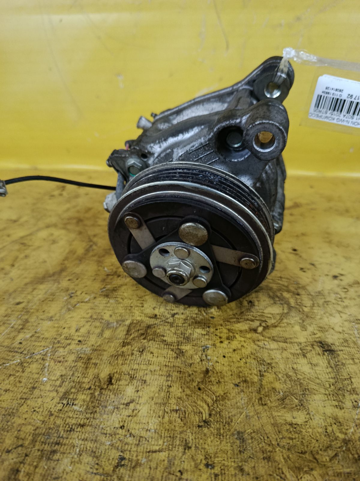 Компрессор кондиционера на Honda N-Wgn JH1 S07A Фото 5
