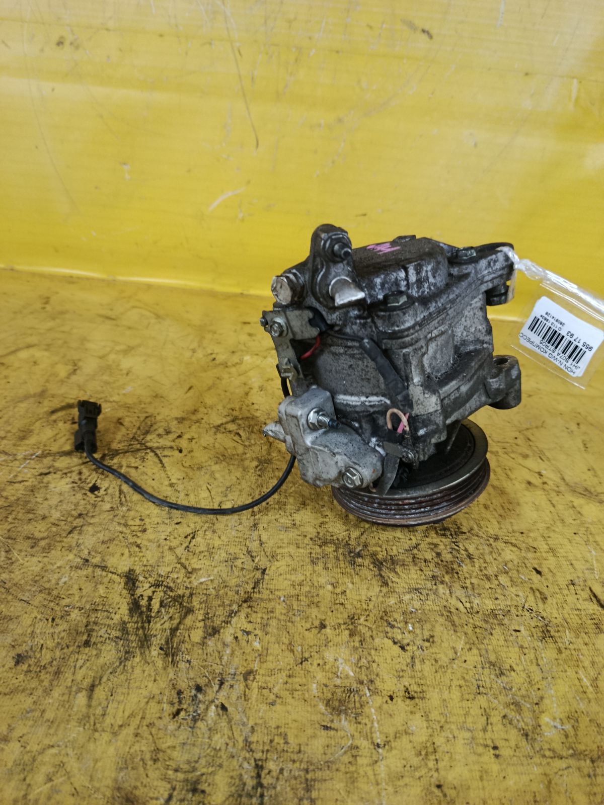 Компрессор кондиционера на Honda N-Wgn JH1 S07A Фото 4