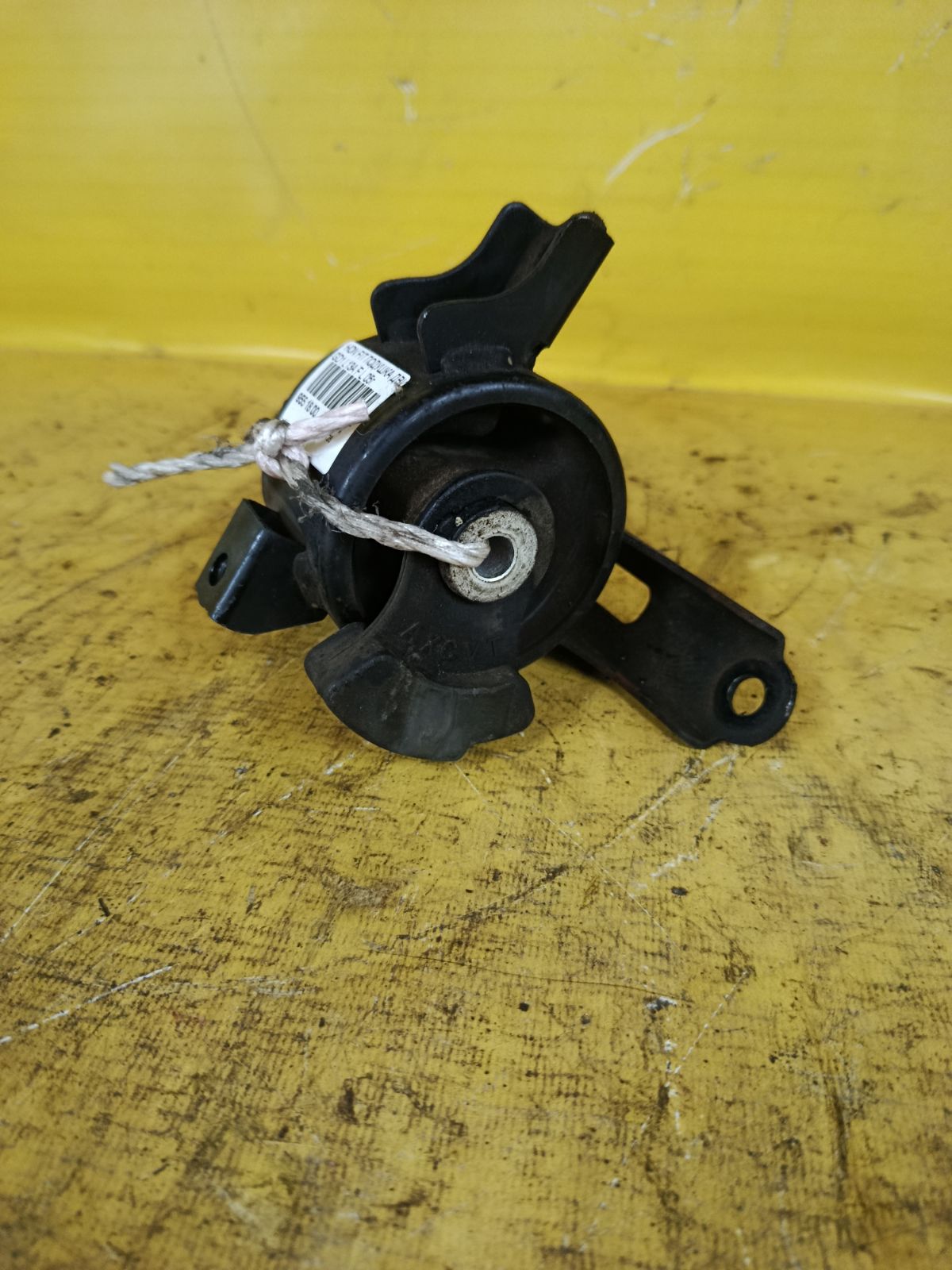 Подушка двигателя 470.HD8724, 50805SAAJ81 на Honda Fit GD1 L13A Фото 2