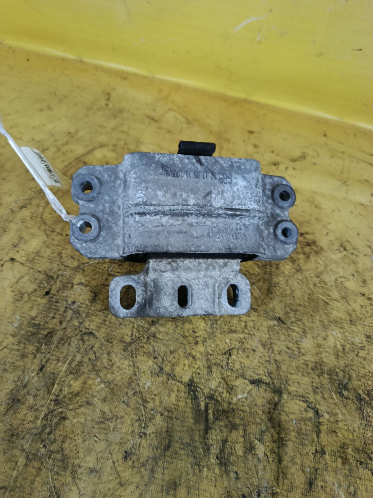 Подушка двигателя 1K0199555HC на Volkswagen Golf Vi 5K CAXA Фото 3