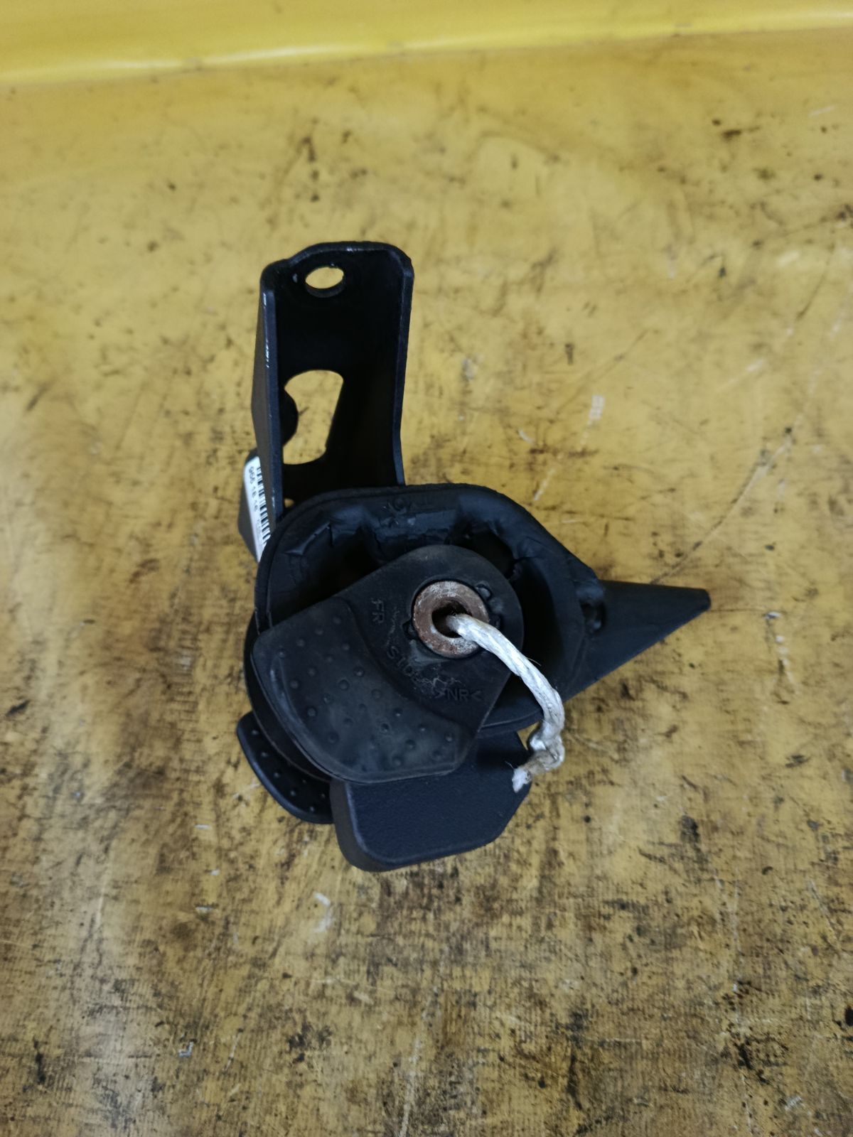 Подушка двигателя на Honda N-Box JF1 S07A Фото 3