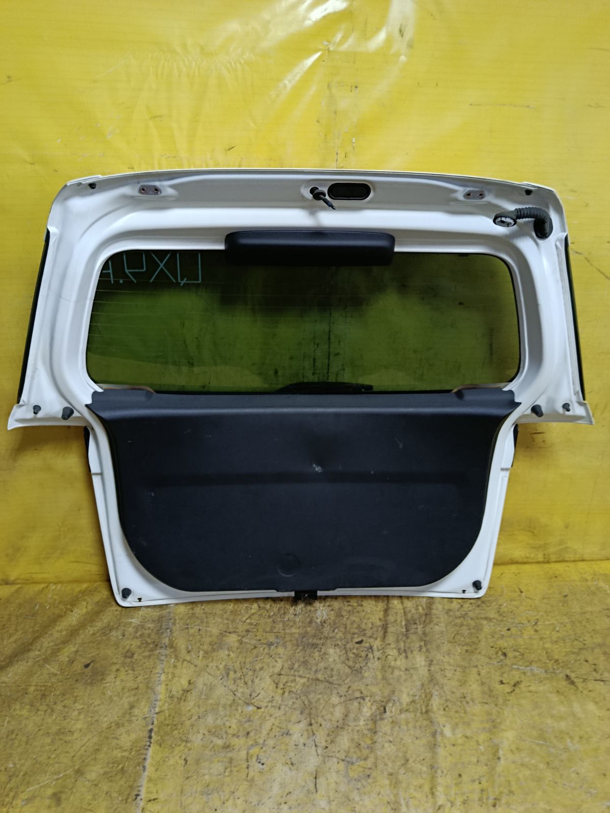 Дверь задняя P4420 P4420 на Mazda Demio DY3W Фото 5