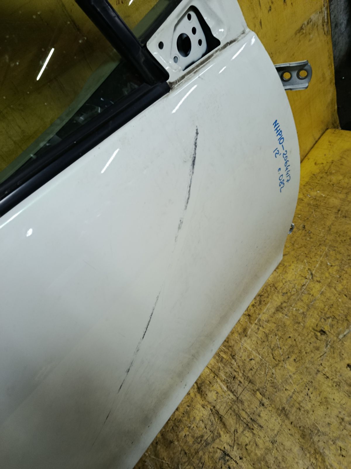 Дверь боковая на Toyota Aqua NHP10 Фото 2
