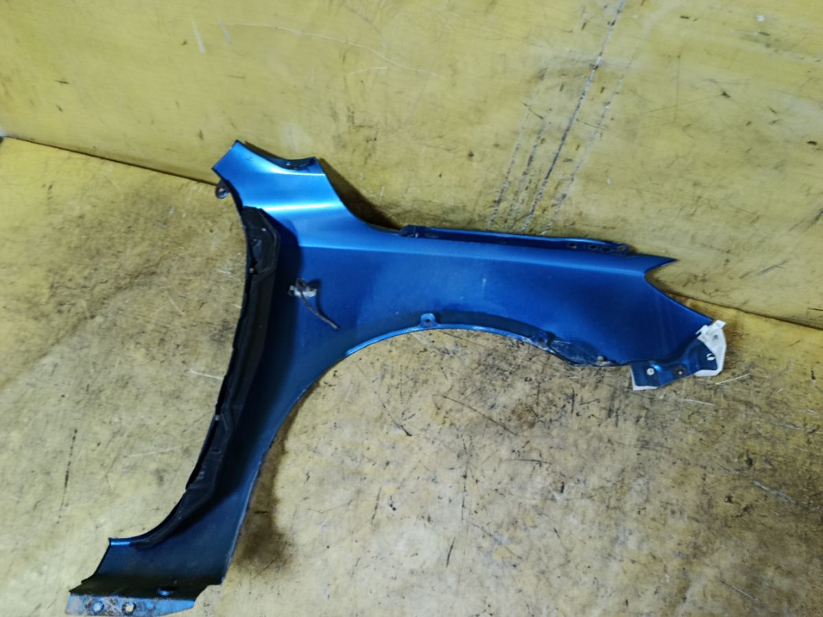 Крыло переднее на Mazda Axela BK5P Фото 5