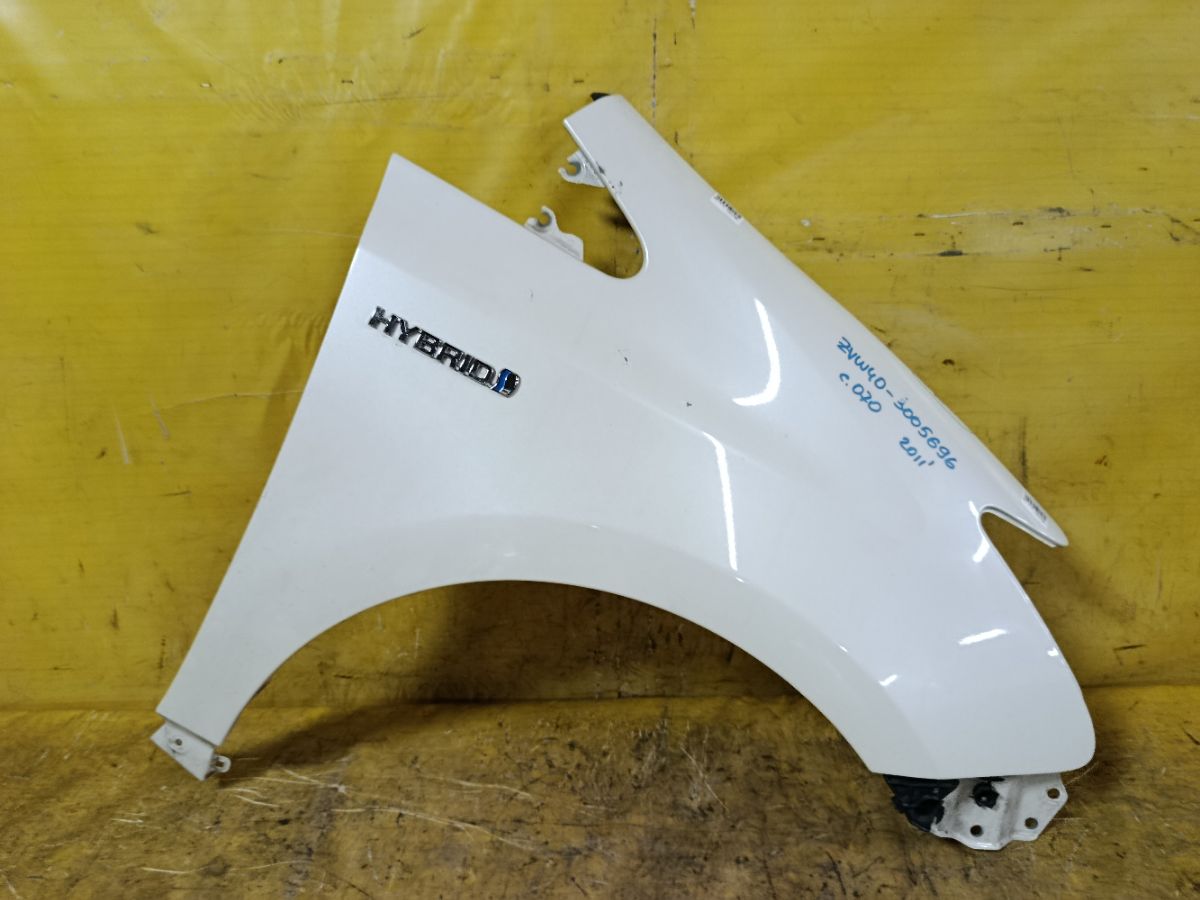Крыло переднее на Toyota Prius Alpha ZVW40W Фото 1