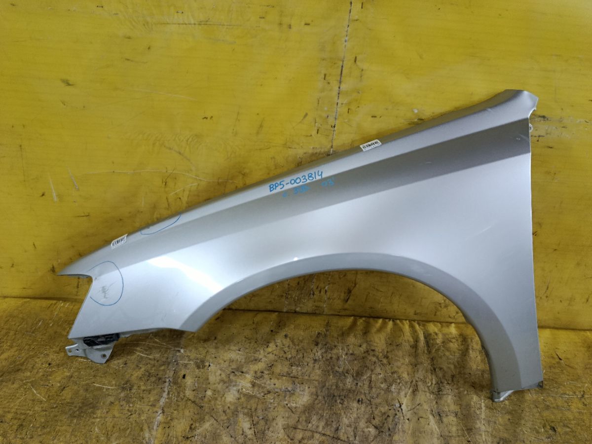 Крыло переднее на Subaru Legacy Wagon BP5 Фото 1
