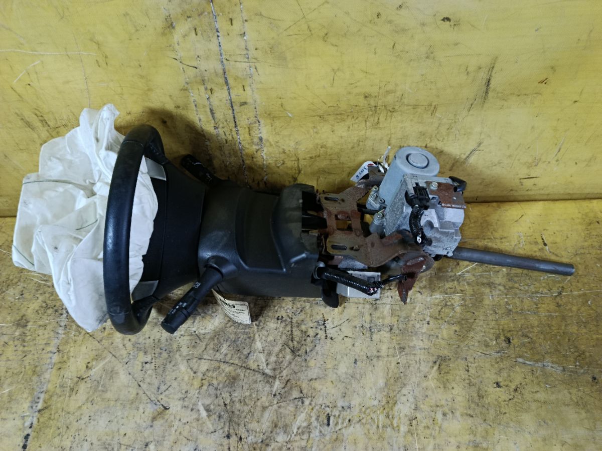 Рулевая колонка на Nissan Serena C26 Фото 3