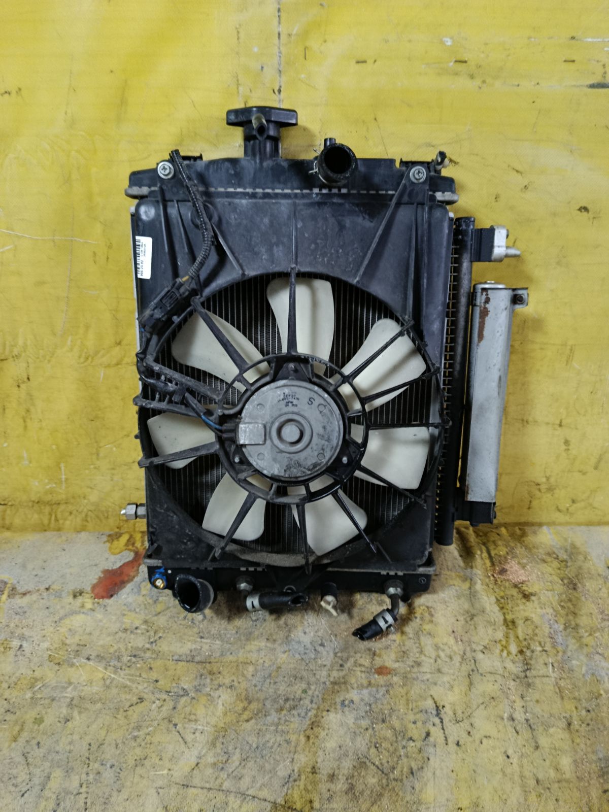Радиатор ДВС на Honda N-Box JF1 S07A Фото 2