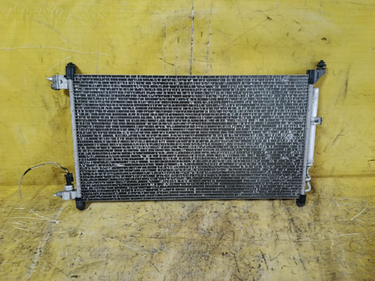 Радиатор кондиционера 92110 1U600, 92110 ED000, FX-267-3170, TD-267-3170 на Nissan Note E11 HR15DE Фото 2