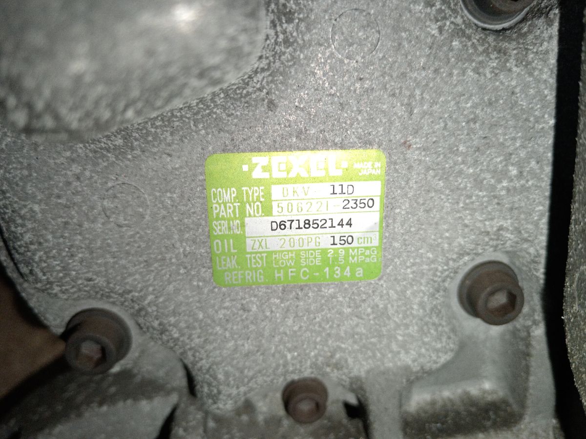Компрессор кондиционера 506221-2350 на Subaru Impreza Wagon GF5 EJ18 Фото 2