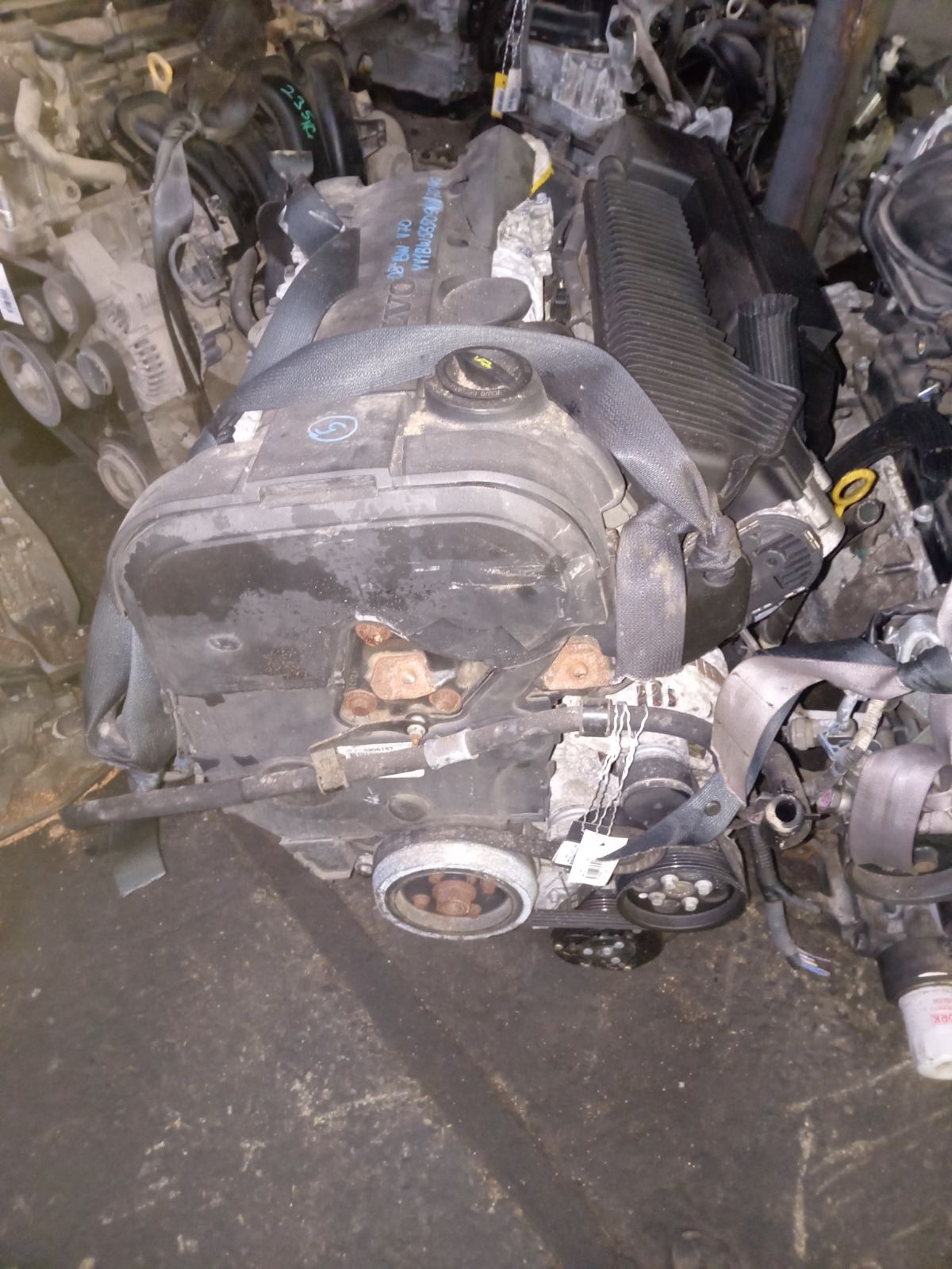 Двигатель на Volvo V70 BW B5254T Фото 1