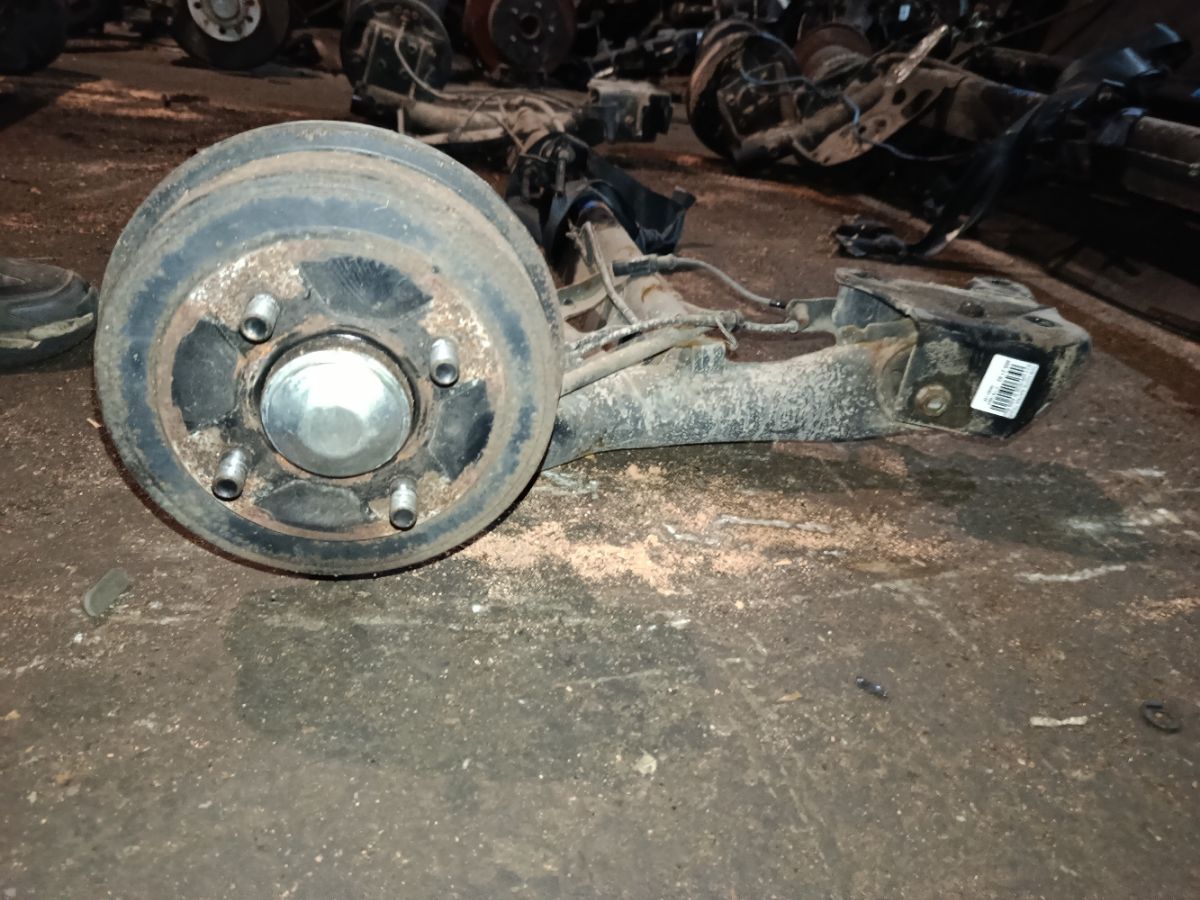 Балка подвески на Nissan Note E11 HR15DE Фото 2