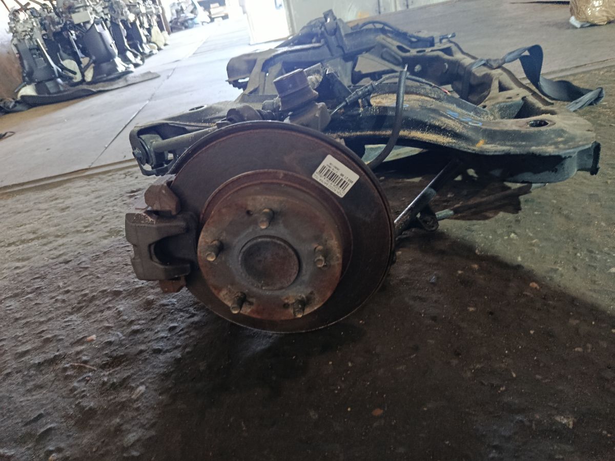 Балка подвески на Honda Accord CL7 K20A Фото 3