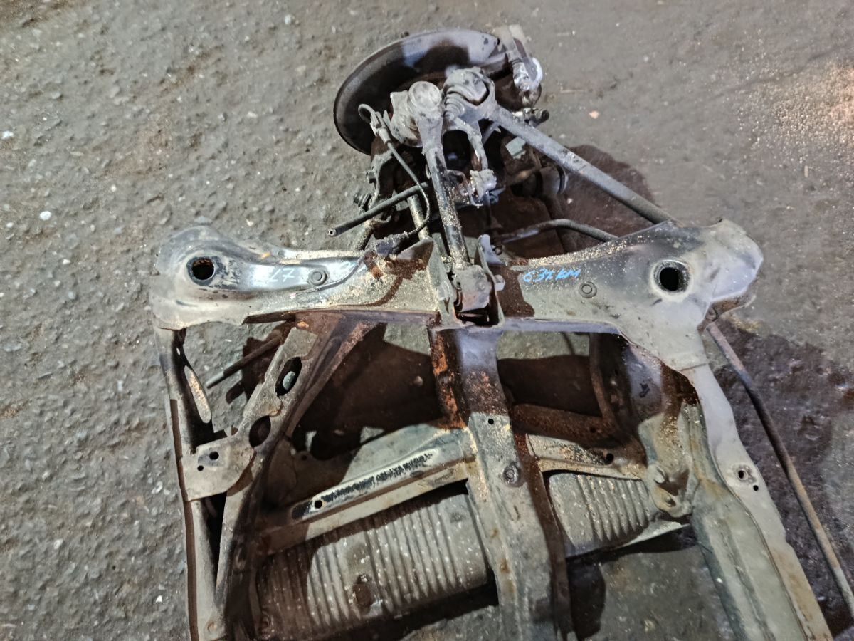 Балка подвески на Honda Accord CL7 K20A Фото 4