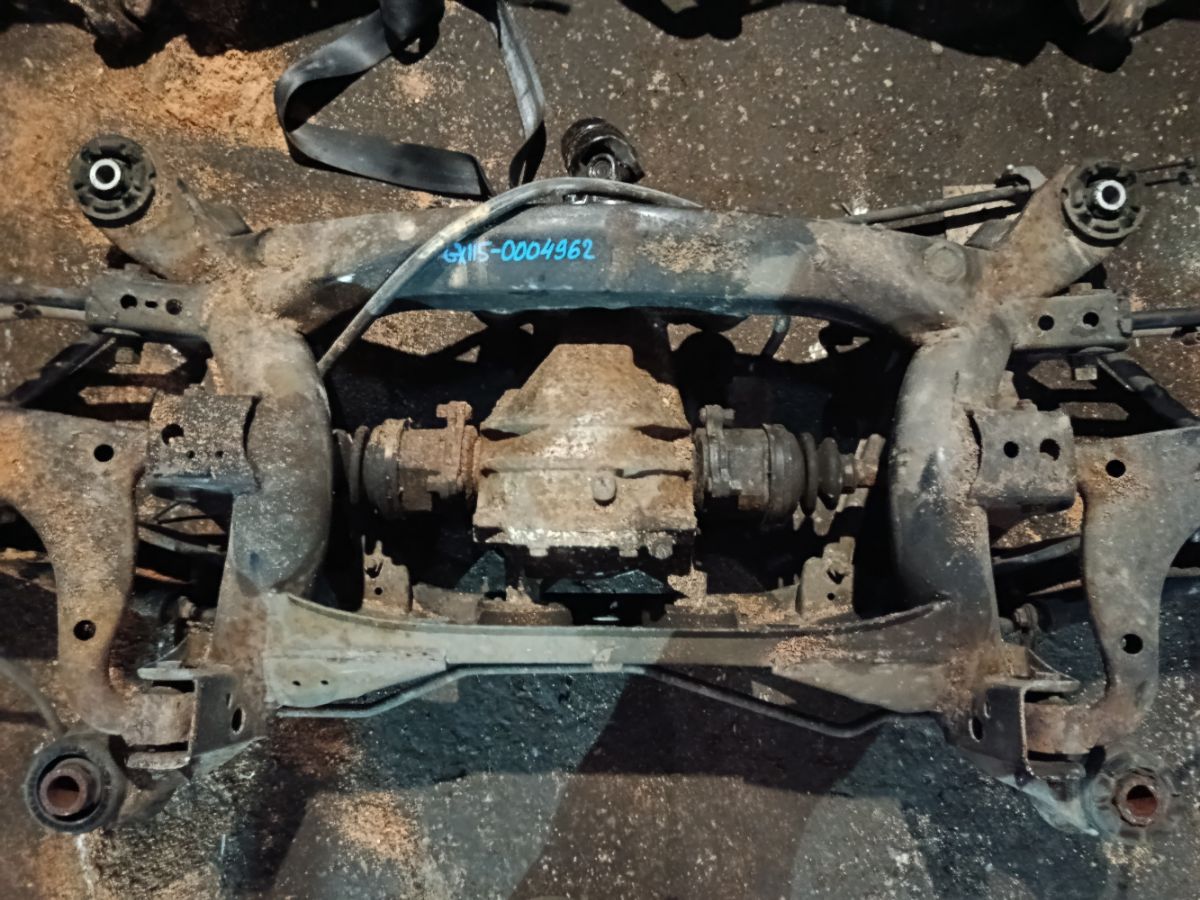 Балка подвески 51206-51030, 51206-53020 на Toyota Mark Ii GX115 1G-FE Фото 4