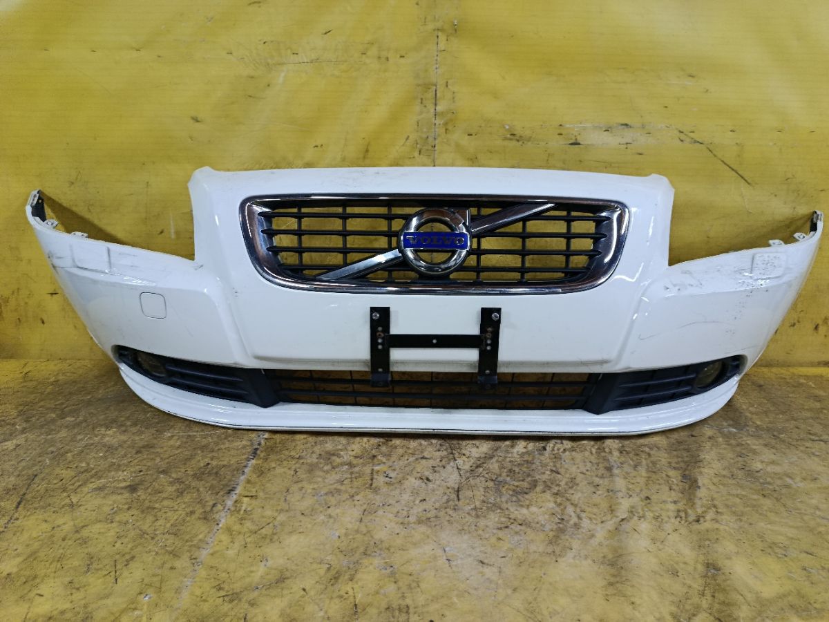 Бампер 30744904 на Volvo S40 MS Фото 1