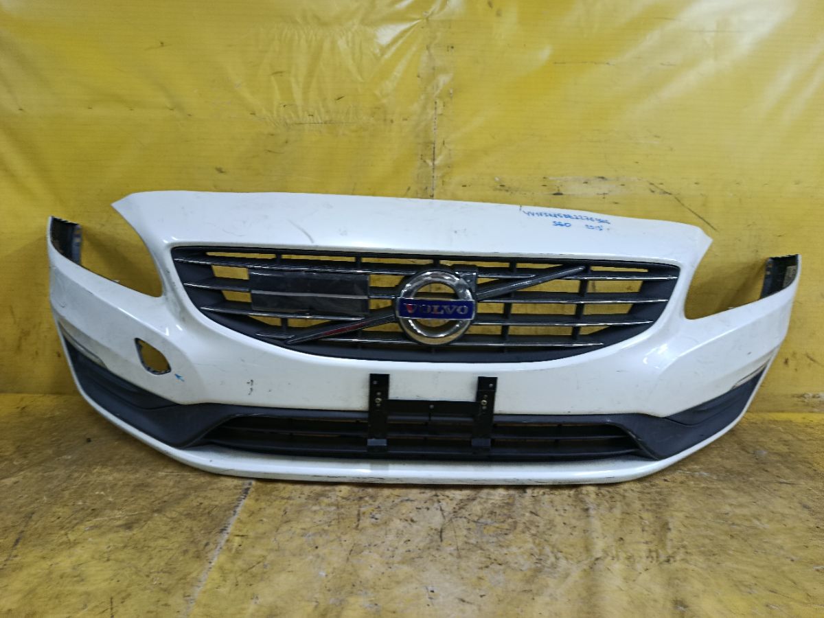 Бампер на Volvo S60 FS Фото 1