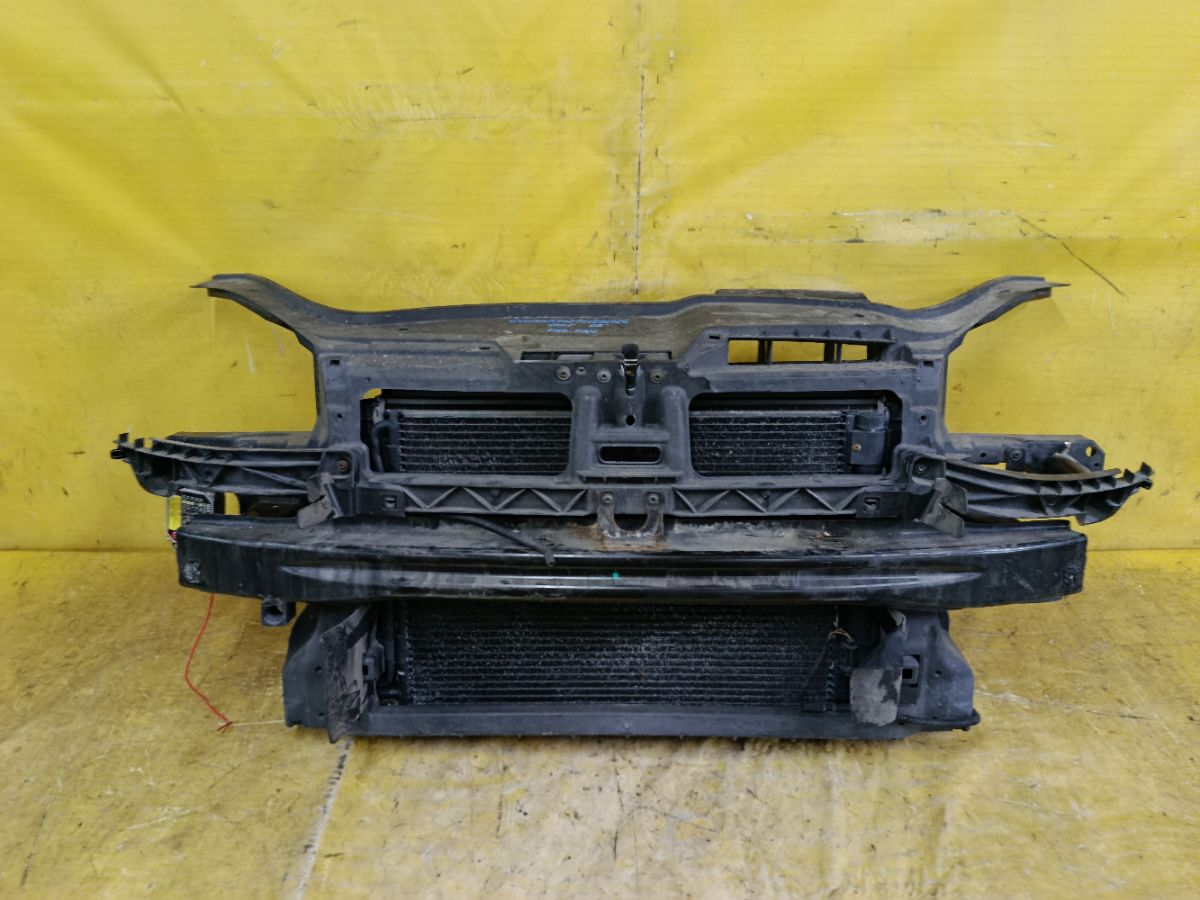 Телевизор на Volkswagen Golf V 1K CAV Фото 1