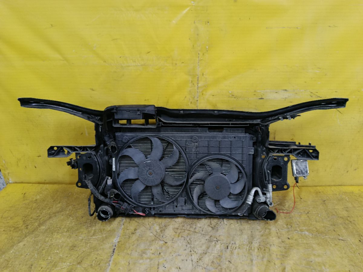 Телевизор на Volkswagen Golf V 1K CAV Фото 4