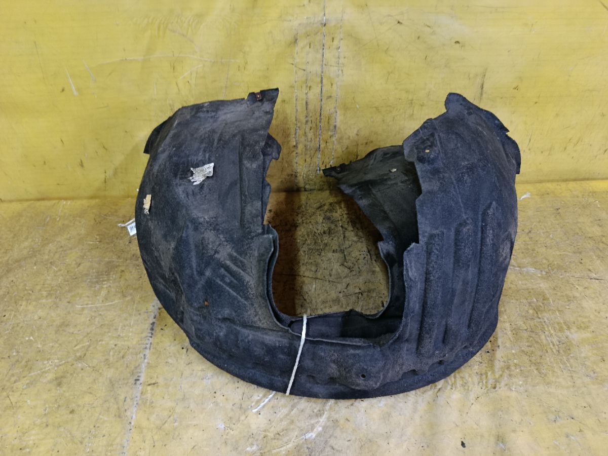 Подкрылок на Volvo V40 MV B4164T Фото 1