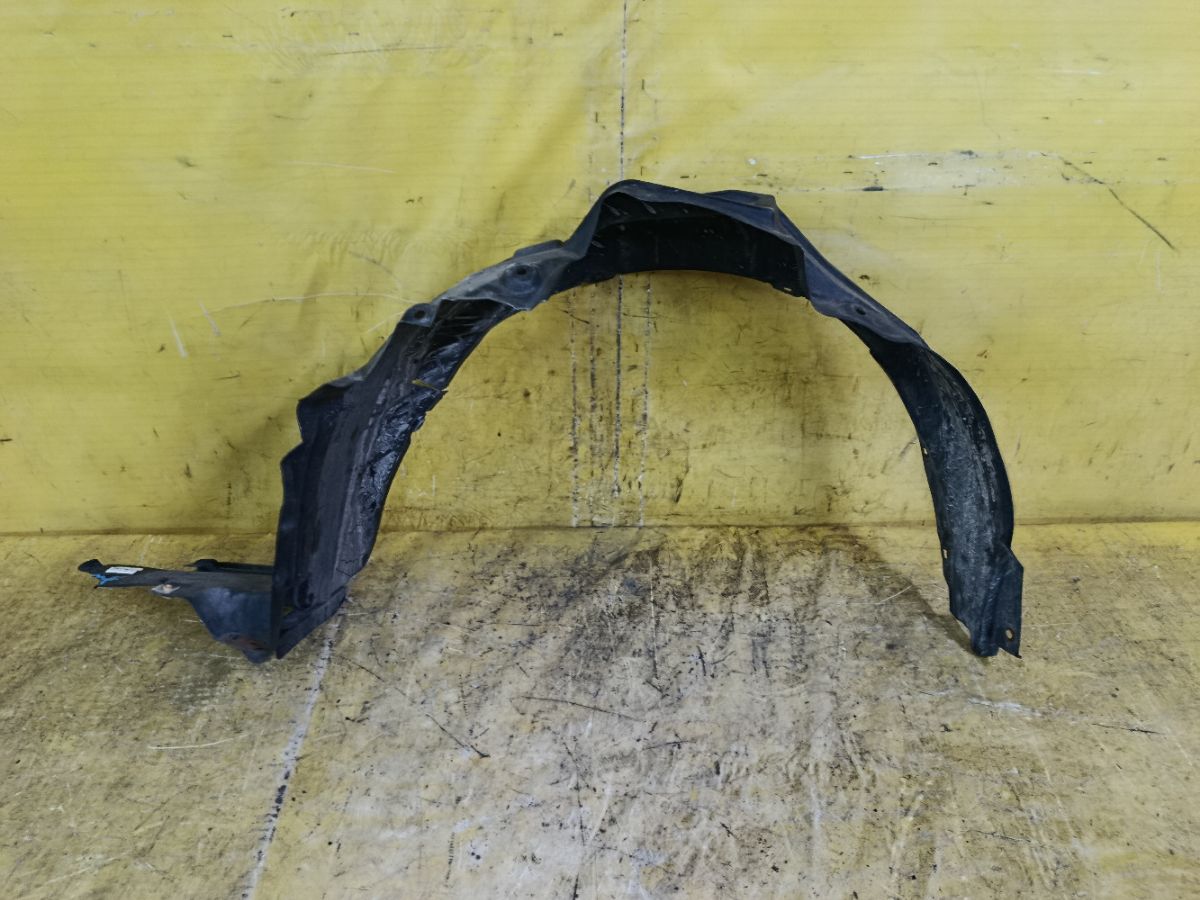 Подкрылок 53875-28201 на Toyota Voxy ZRR70G 3ZR-FAE Фото 4