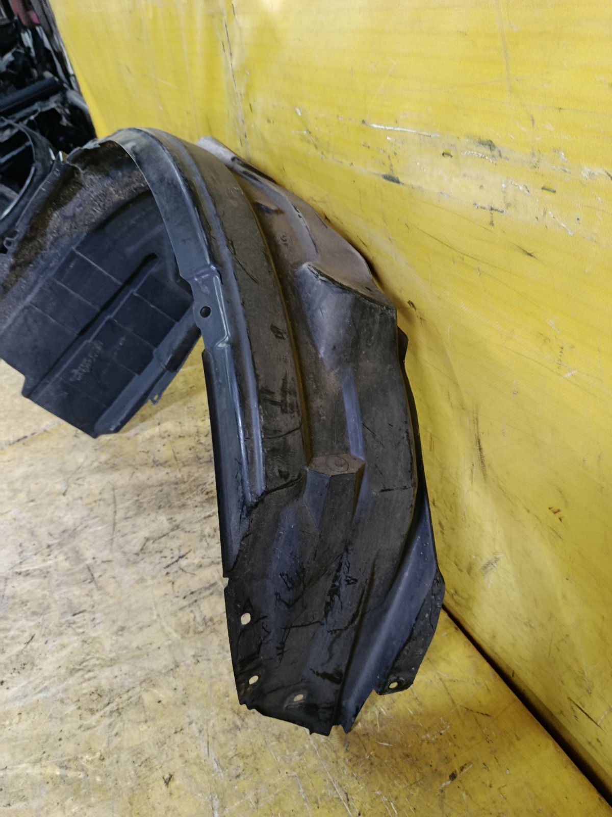 Подкрылок 5370A071, 5370A953 на Mitsubishi Outlander CW5W 4B12 Фото 3