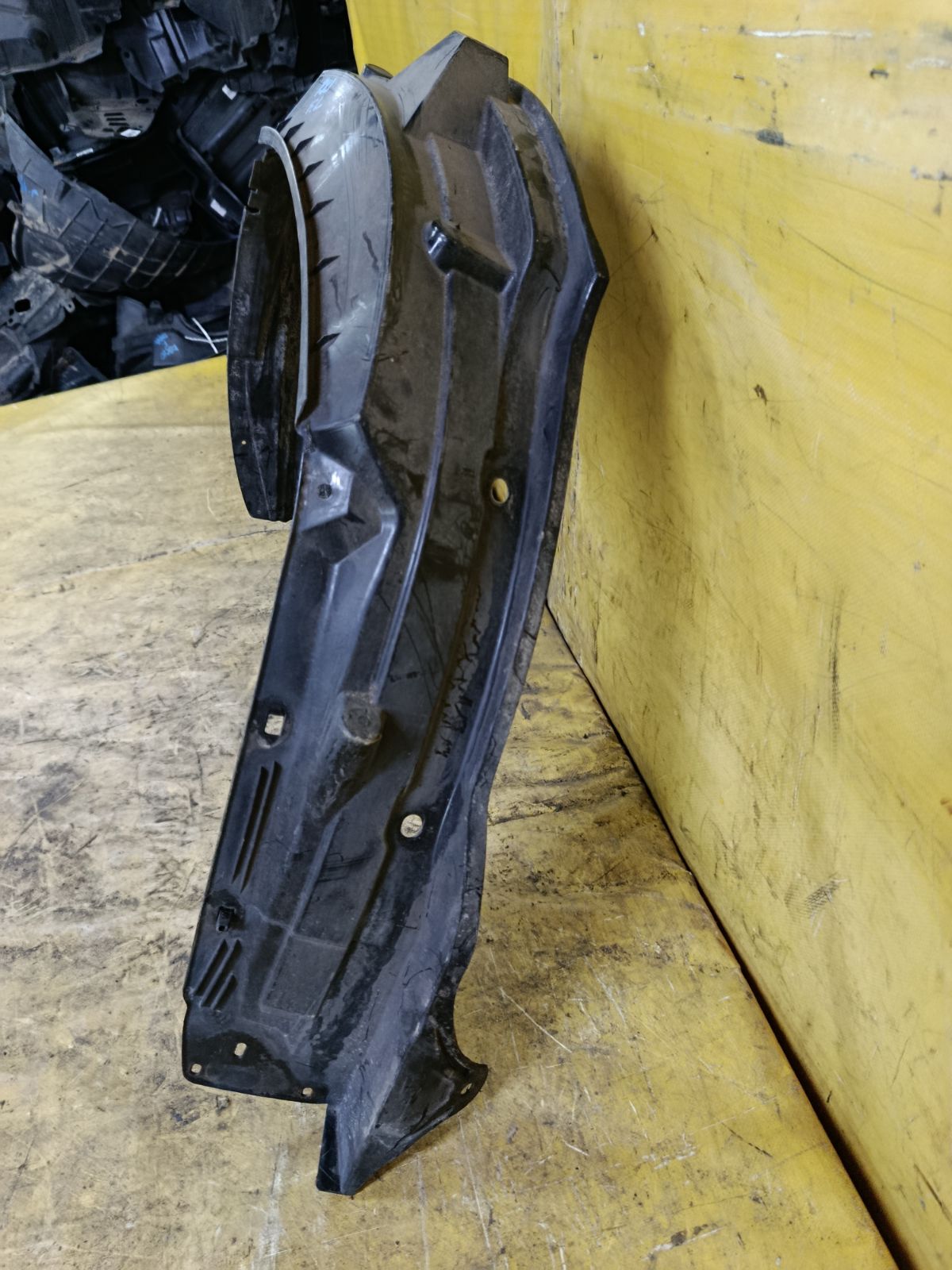 Подкрылок 74151-SZW-00 на Honda Stepwgn RK1 R20A Фото 3