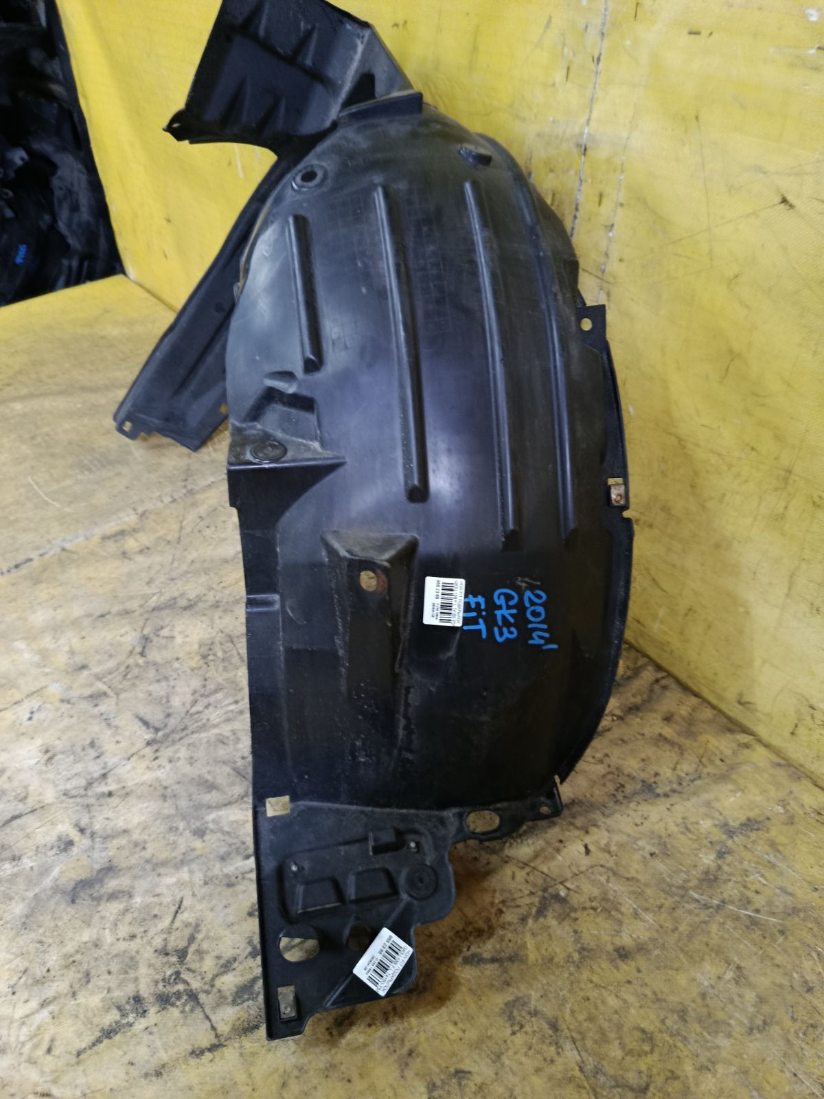 Подкрылок 74150-T5A-00 на Honda Fit GK3 L13B Фото 2