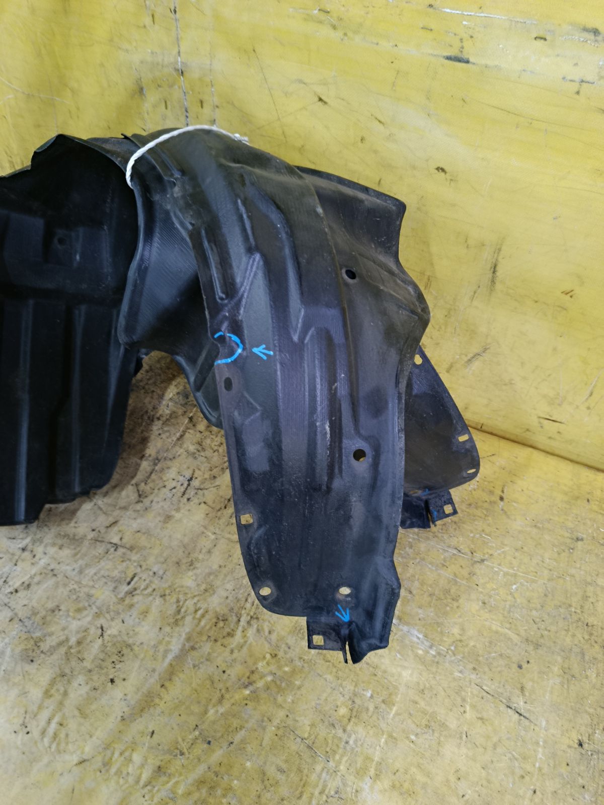 Подкрылок 53876-B1020, 53875-B1020 на Toyota Passo KGC10 1KR-FE Фото 2