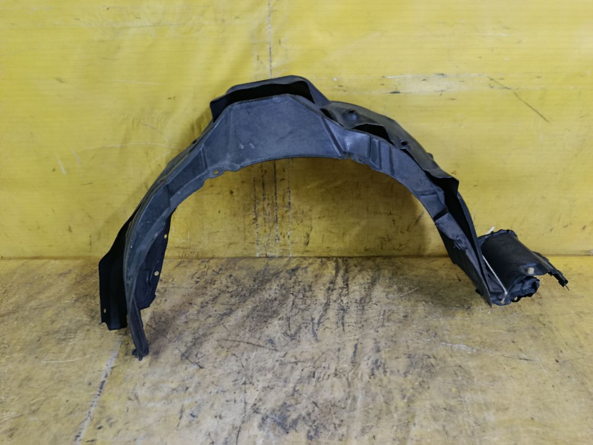 Подкрылок 53875-28150, 53876-28190 на Toyota Noah AZR60G 1AZ-FSE Фото 9