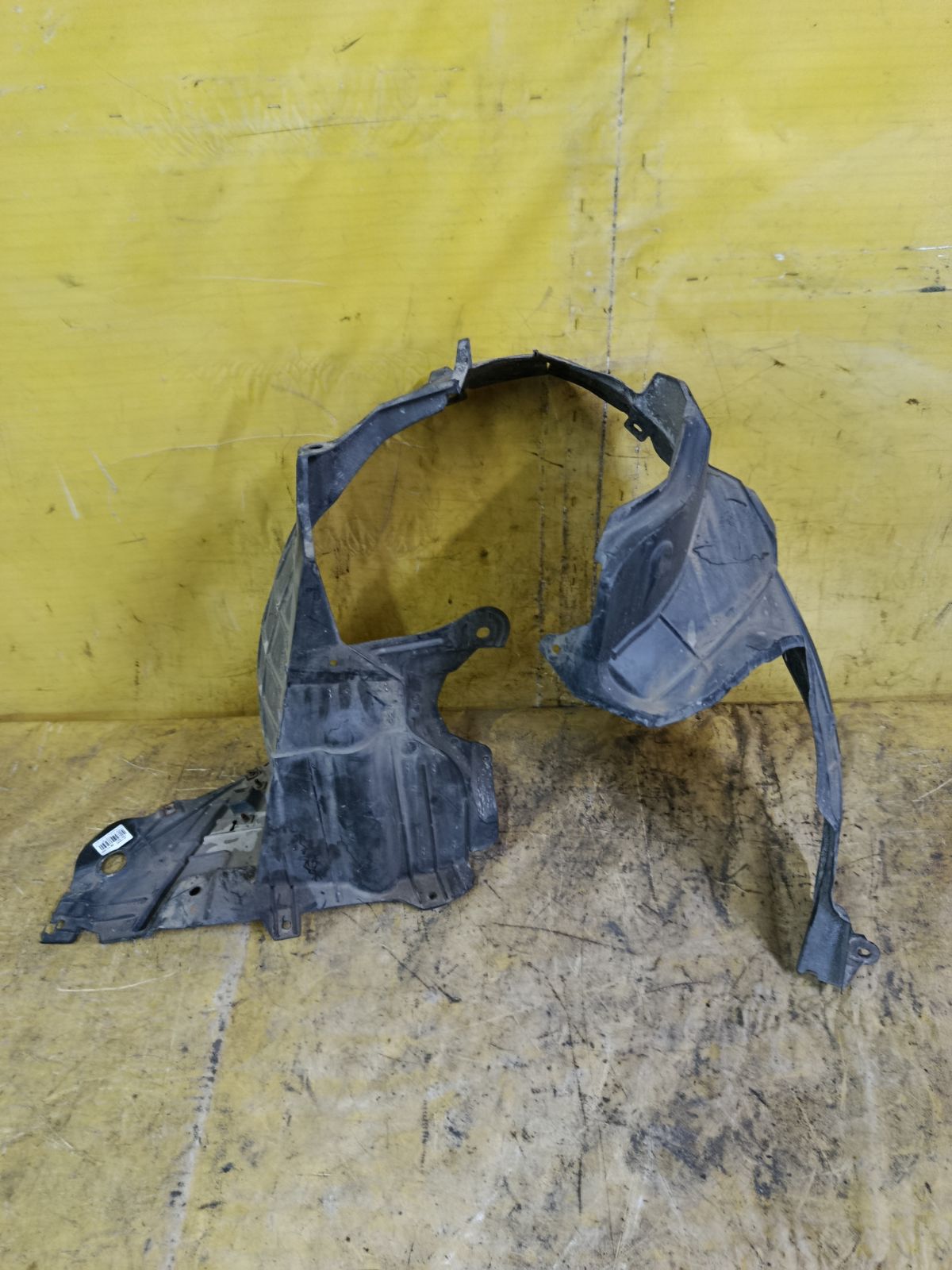 Подкрылок 63840-1U600, 212630, 2711FP1, 2711FP1T, 63840-8Y20A, 63840-9U000, 63840-9U20A, 63840-9U20B, 638429U000, 8400-618, 915.NS11115R, 974592, DS11174AR, DT501016L0R00, FP 5013 388, NNNOT06-300-R, NNNOT06300R, NNNOT06301R, PDS11174AR, ST-DTE1-016L-1 на Nissan Note E11 HR15DE Фото 5