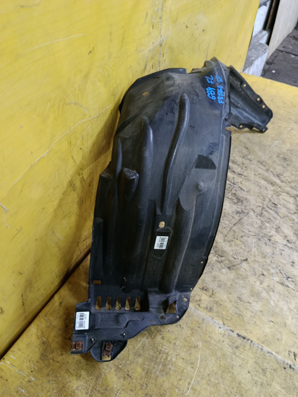 Подкрылок 74151-SYY-00 на Honda Freed Spike GB3 L15A Фото 2